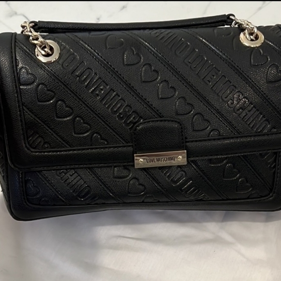 💕❌️SOLD❌️NEW LOVE MOSCHINO HANDBAG💕 - Picture 3 of 11